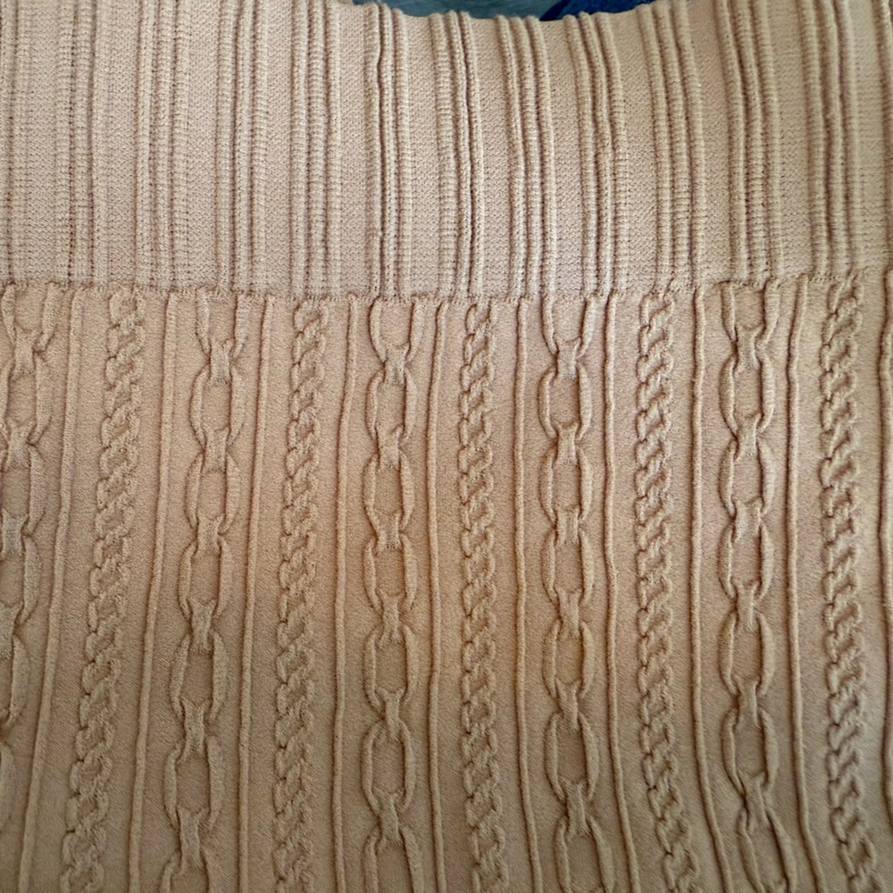 Beige Ellie and Kate Knit Leggings with Cable Pattern